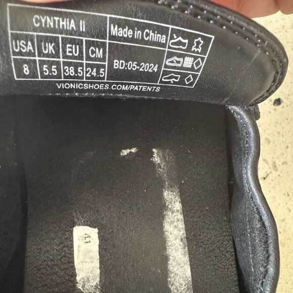 Vionic Cynthia Black Leather Slip-On Penny Loafers Sleek Comfy Shoes Size 8 EUC - Picture 5 of 12